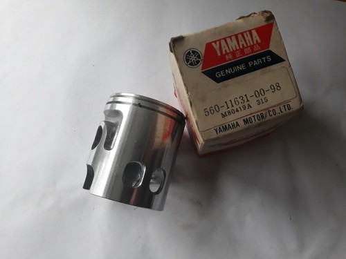 Nos genuine yamaha piston - nos,