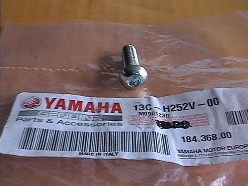 Genuine yamaha special socket - genuine,